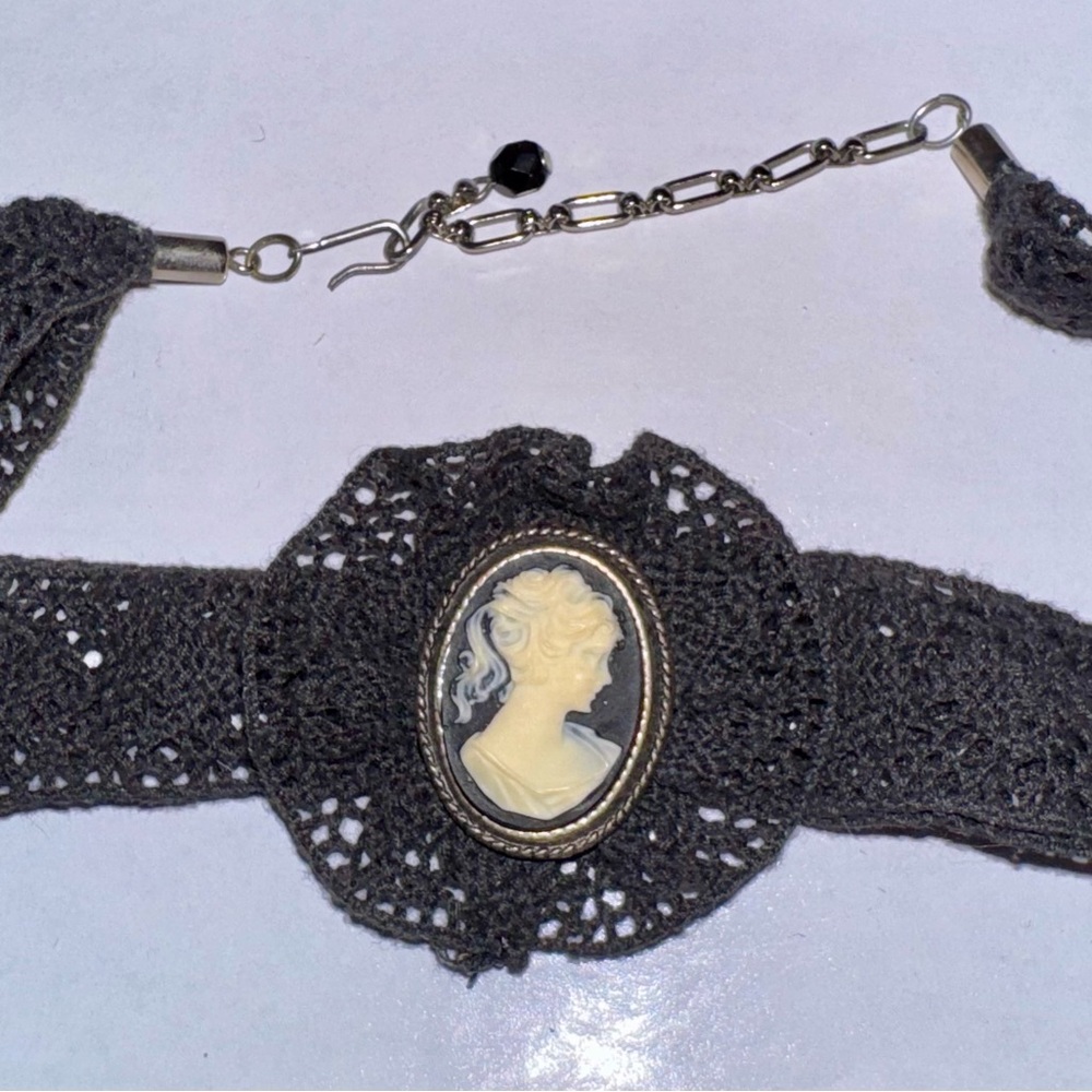 Vintage-Style Black Lace Cameo Choker